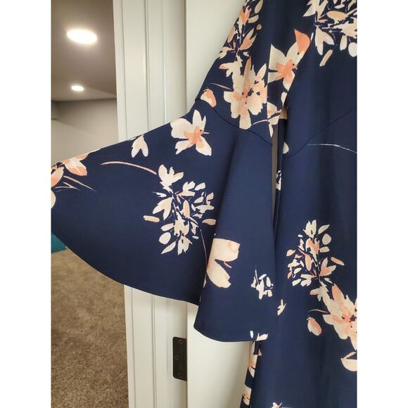 Women's Eliza J Navy & Pink Floral Knee Length Dress w/ Bell Sleeves | Size 8 - Picture 4 of 10